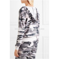 Camouflage Print Stretch Jersey mit Kapuze Top OEM / ODM Herstellung Großhandel Mode Frauen Bekleidung (TA7023H)